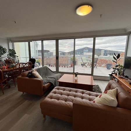 Private Room With Ensuite In The Cbd Canberra Esterno foto