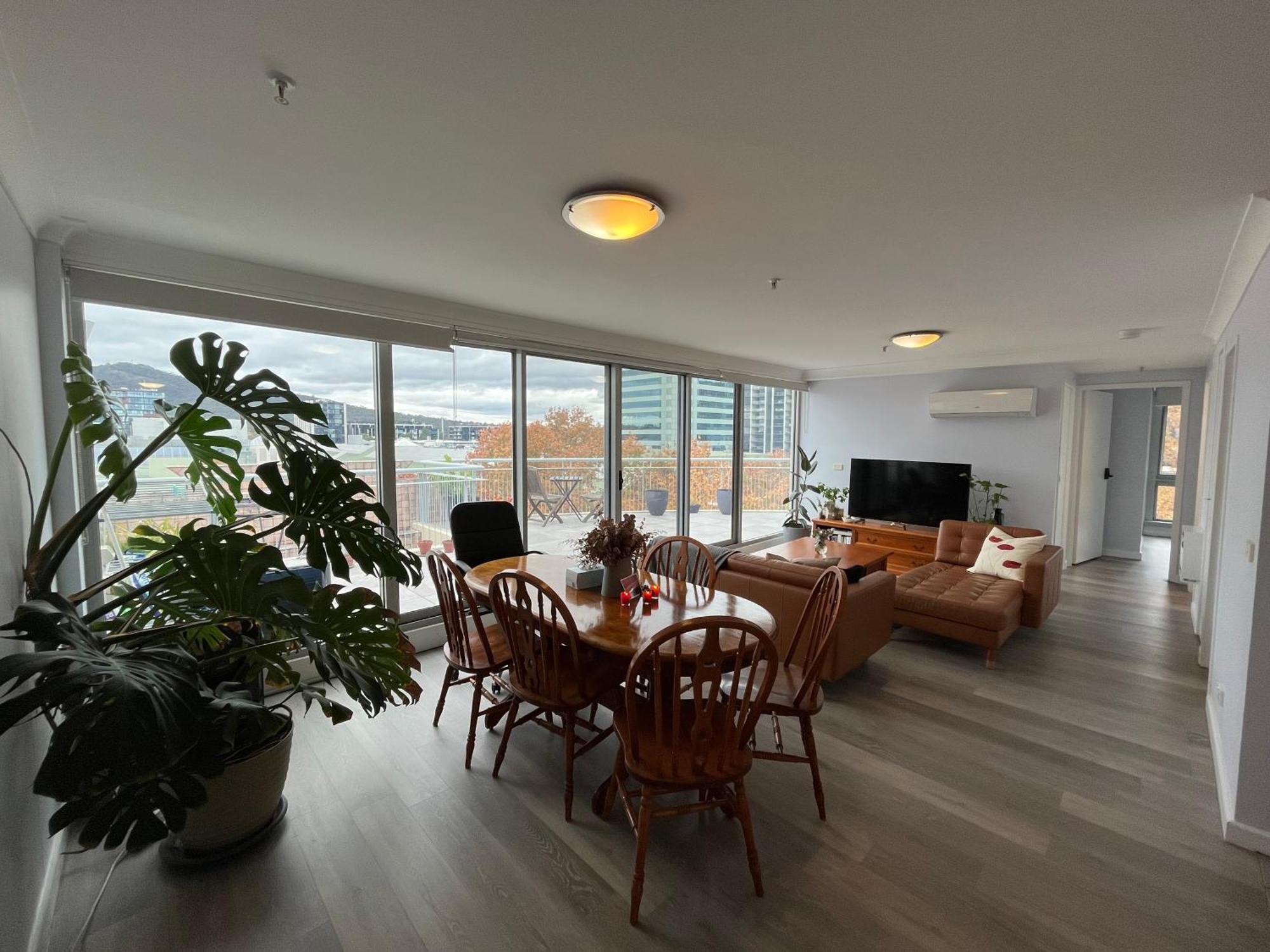 Private Room With Ensuite In The Cbd Canberra Esterno foto