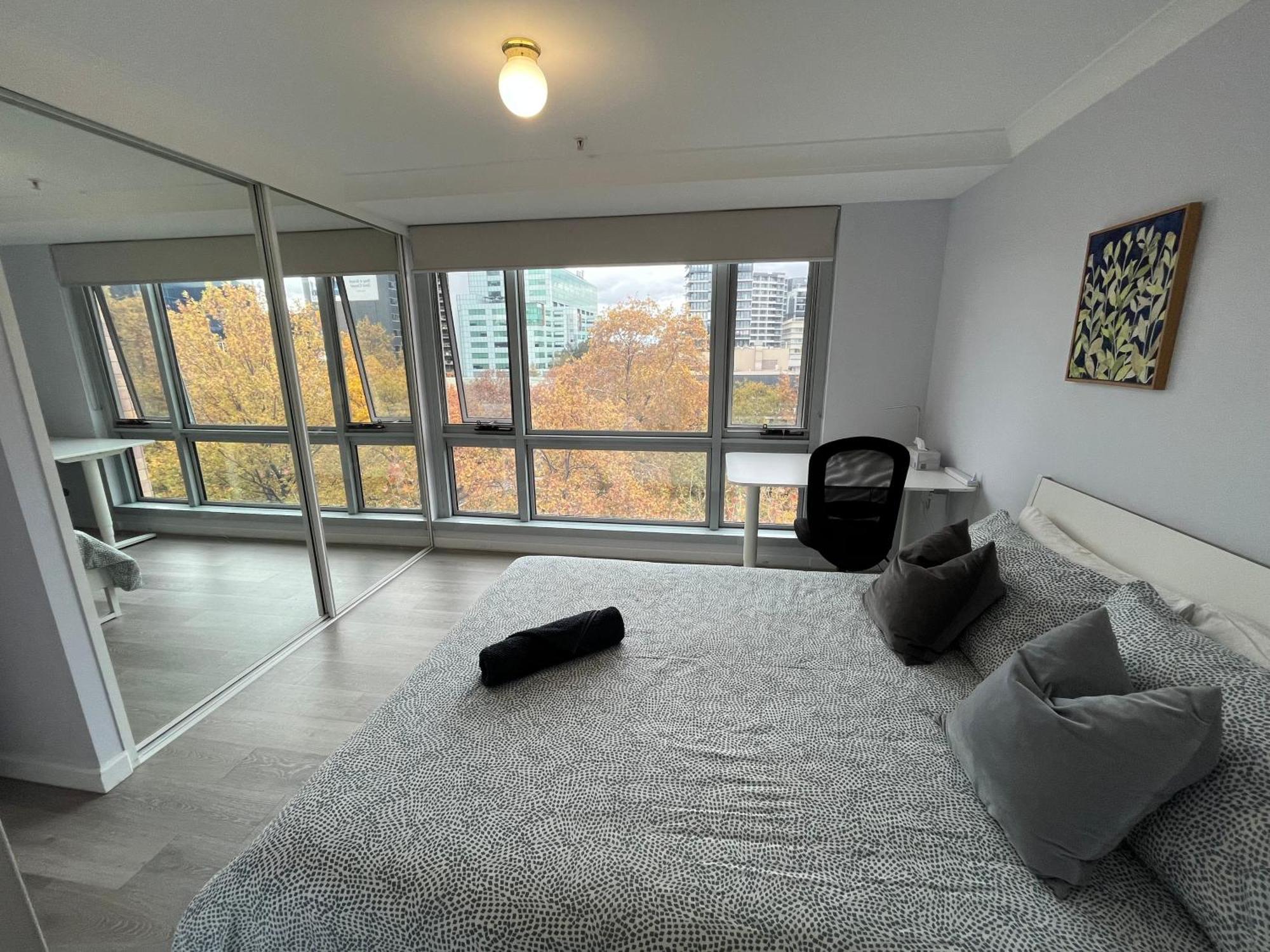 Private Room With Ensuite In The Cbd Canberra Esterno foto